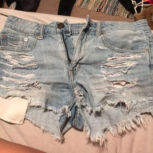 American eagle distressed light jeans